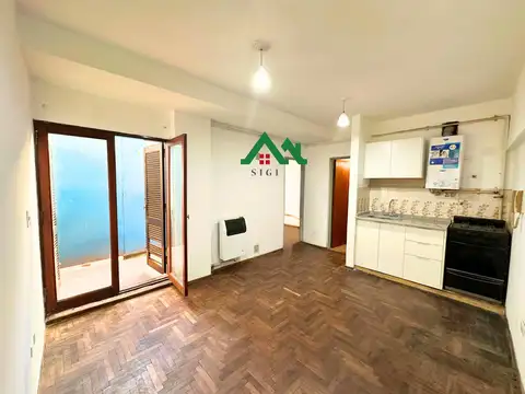 Departamento en venta de 1 dormitorio desocupado con patio en Alberdi a metros del centro