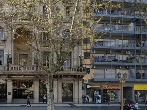 Avenida Rivadavia 1725 e/ Avenida Callao y Rodríguez Peña