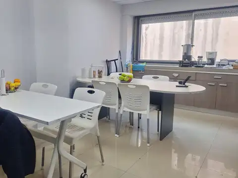 Oficina en Alquiler en Quilmes, $ 1.800.000