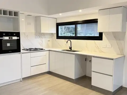 Casa en Venta en Belén de Escobar, USD 370.000