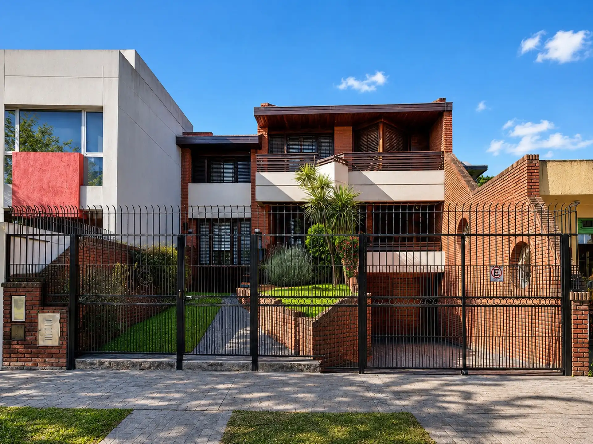 Casa 5 amb, 432m² en Parque Luro — Constitución