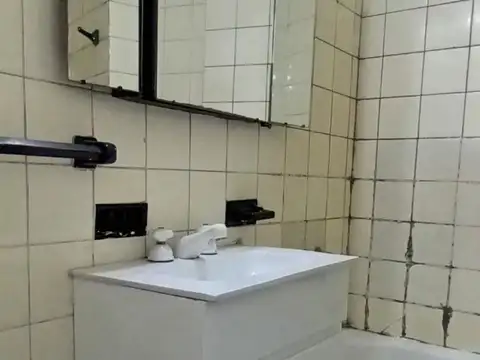 Departamento en Alquiler en Parque Patricios, $ 650.000