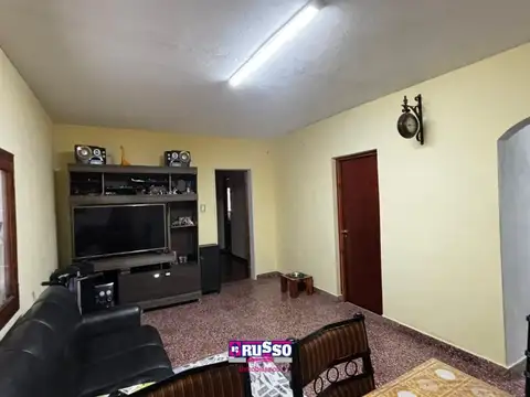 Venta casa 3 ambientes San Justo
