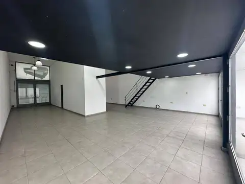Local comercial en alquiler ubicado en La Plata
