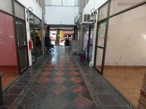 Local en Venta 30 años