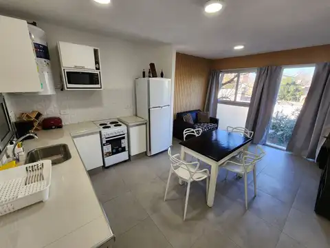 Alquil departamento amoblado en Godoy Cruz- 2 amb.