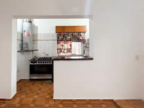 Depto Tipo Casa en Alquiler en Parque San Martín, $ 900.000