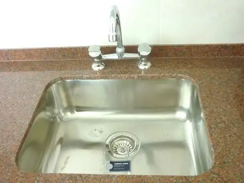 *IDEAL INVERSOR! SE VENDE ALQUILADO. *EXCLUSIVOS DEPTO. DE 2 AMB. 52 M2 CUB *COCHERAS EN ALQUILER