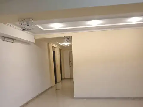 Departamento  de 3 Ambientes en alquiler  al frente con Balcon O/Norte