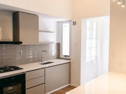 PH EN VENTA LA PLATA 3 DORMITORIOS PATIO