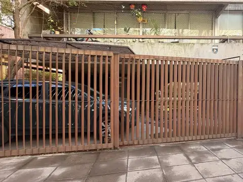 Venta Cochera en zona de Acassuso