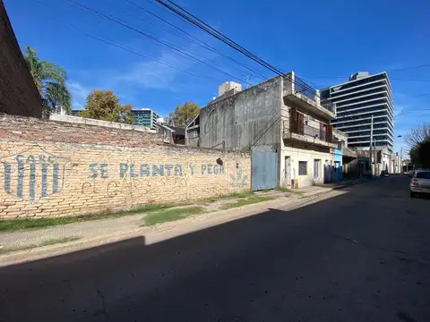 Pje. Arenales al 200, Refinerias, Rosario