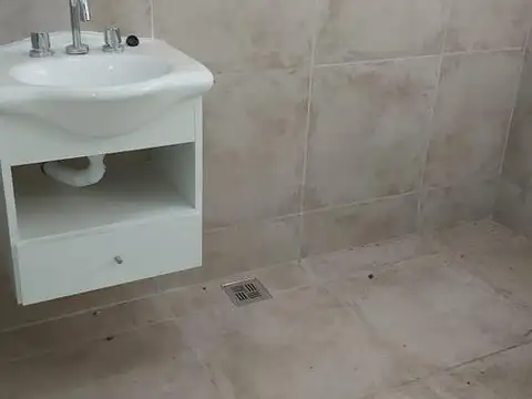 Local en Alquiler en Canning, USD 1.800
