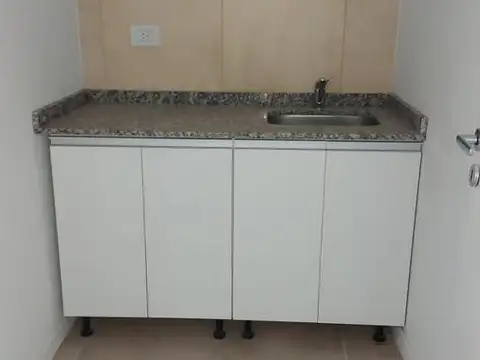 Alquiler de Local en Complejo Cabral, Canning