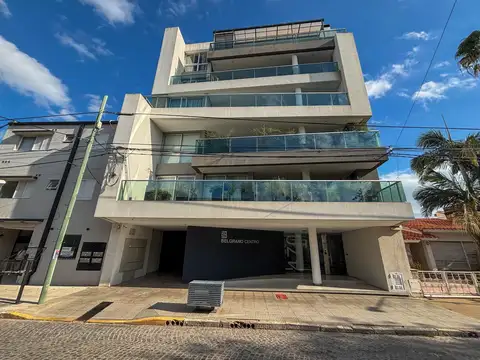 Departamento premium amoblado de 2 habitaciones con cochera