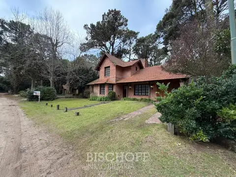 Casa en Venta en Pinamar, USD 240.000