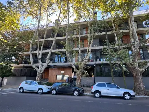 Departamento 2 ambientes con balcón terraza en Tigre Centro