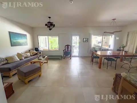 Casa en Alquiler en Villanueva, USD 2.000