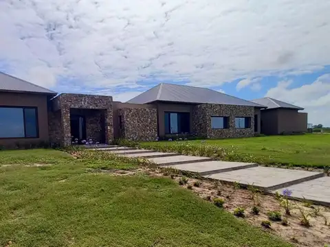 TERRENO EN VENTA EN BARRIO PRIVADO LA FINCA, FUNES