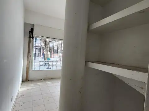 Av. Pte. Perón  al 700