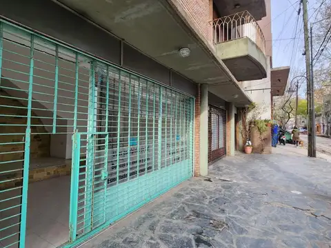 Av. Pte. Perón  al 700
