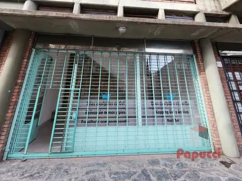 Local en Alquiler en San Fernando Vías  /  Centro, $ 550.000