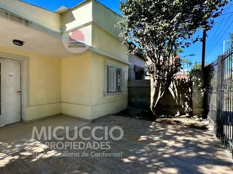 Casa en alquiler | Gral. Paz N°795 esq. Lauría | Escobar