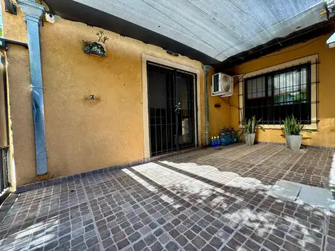 Depto Tipo Casa en Venta de 4 ambientes