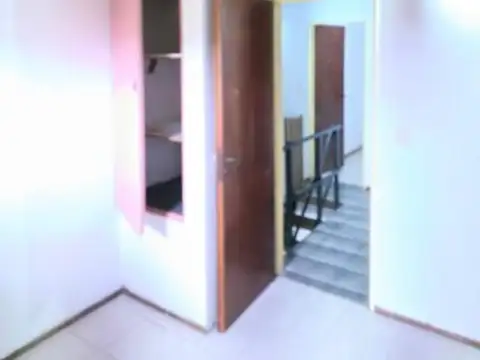 Añquiler Departamento Duplex de 3 ambientes en San Justo Barrio.San Nicolas