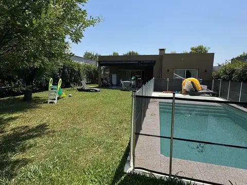 Casa Chalet  en Venta en Pilar del Este, Pilar, G.B.A. Zona Norte