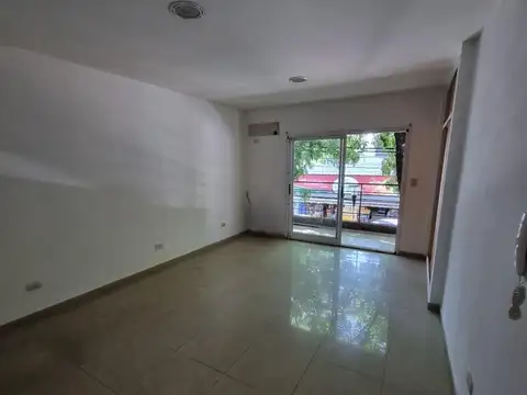 Gobernador Inocencio Arias 2300, Piso 1