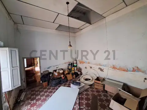 VENTA CASA PARA DEMOLER/REMODELAR EN BARRIO ALBERDI 329Mts