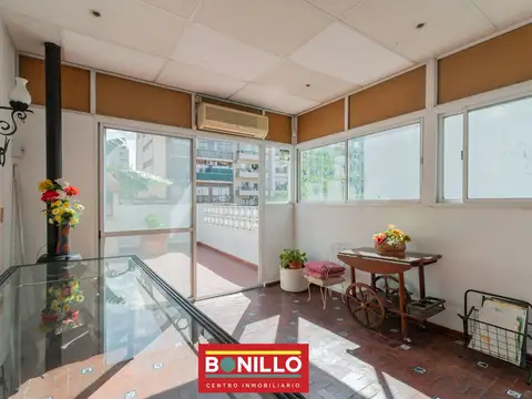 Depto Tipo Casa 5 ambientes con 2 baños