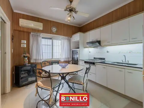 Depto Tipo Casa 5 ambientes con 2 baños