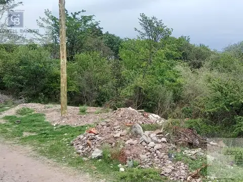 Lote esquina en Villa Giardino 432 (m2)