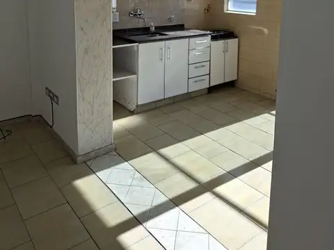 Departamento en Alquiler en Ramos Mejia Sur, $ 700.000