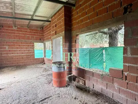 Casa 2 ambientes con 1 baño