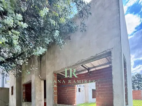 Se Vende Casa A Terminar Lista Para Escriturar en Barrio abierto Ayres de Los Arroyos, Luján