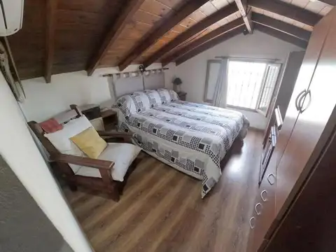 Depto Tipo Casa 4 ambientes con 1 baño