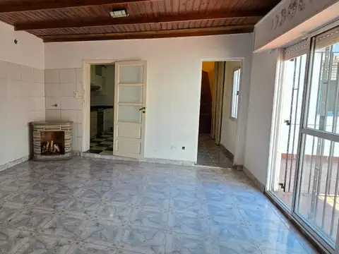 Depto Tipo Casa en Venta en Lanus Oeste, USD 75.000