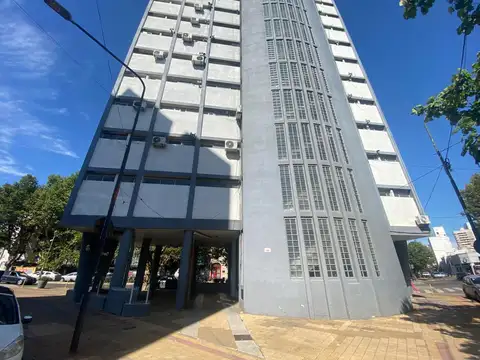 Diagonal 74 e/ 11 y 48