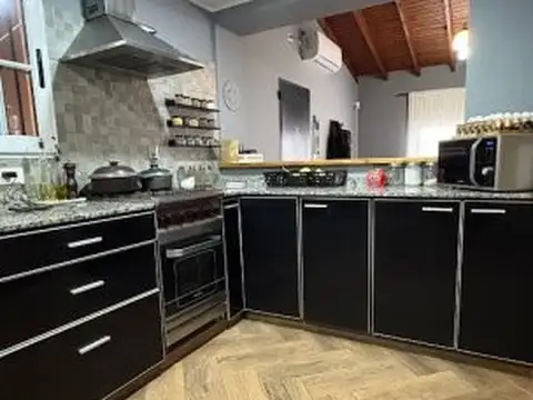 Impecable Casa 6 Ambientes José C. Paz