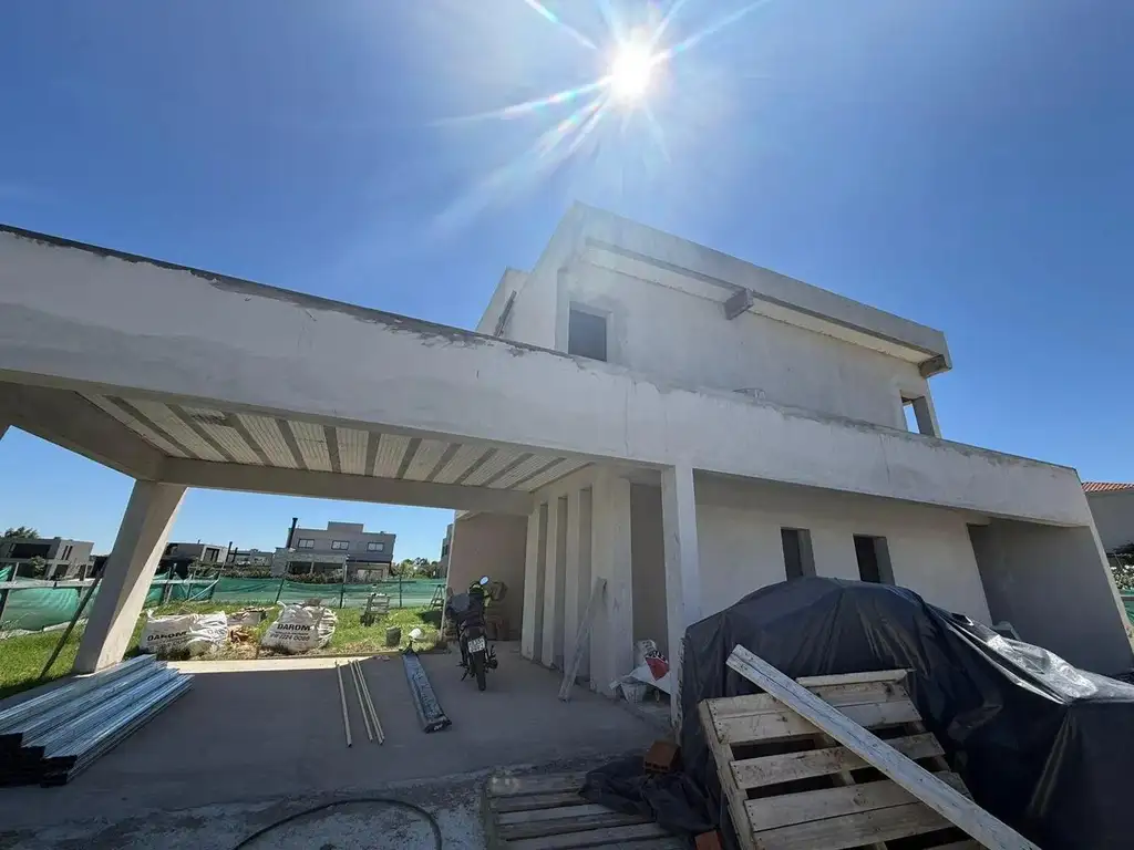 Casa en Venta - 5 dormitorios -