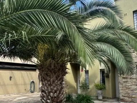 Depto Tipo Casa en Venta de 3 dormitorios