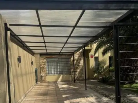 Depto Tipo Casa en Venta de 4 ambientes