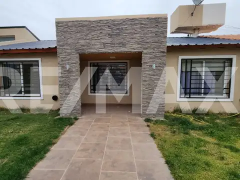 VENTA CASA 3 DORMITORIOS CUTRAL CO APTA CREDITO