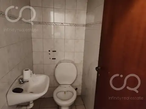 VENTA CON RENTA USD 1800 LOCAL COMERCIAL Y DOS PH DE TRES AMBIENTES MUNRO