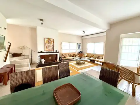 Casa en Venta en Santa María, USD 159.900