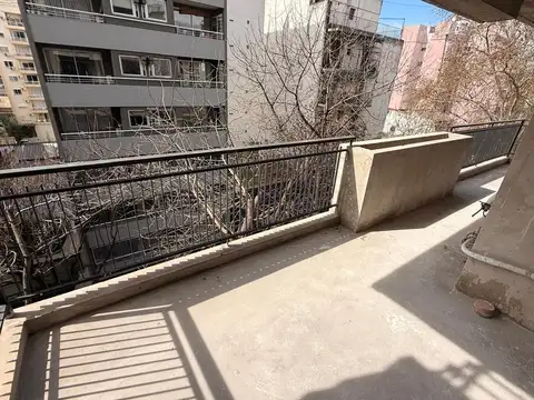 Malvinas 800, Piso 1 A