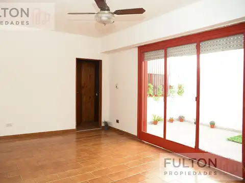 Depto Tipo Casa en Venta en Parque Chacabuco, USD 125.000